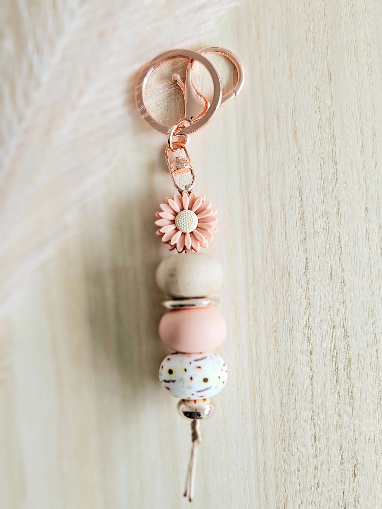 Peach Daisy Chain Keyring