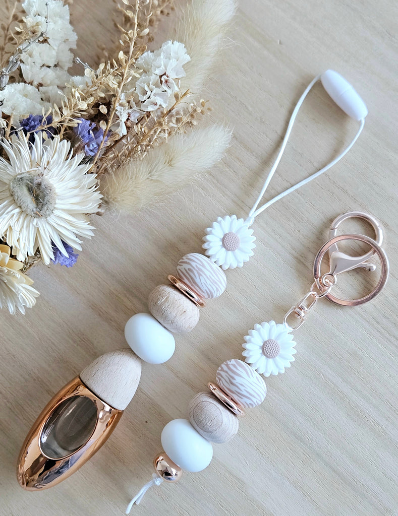 Neutral Daisy Diffuser & Keyring Set