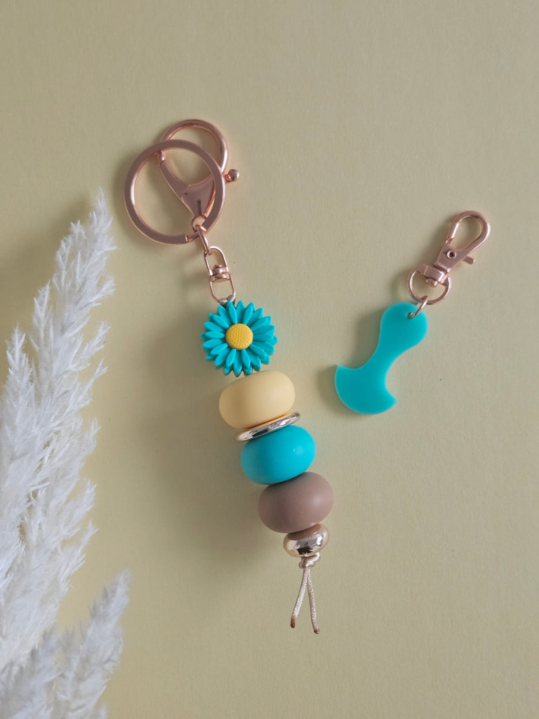 Turquoise Daisy Keyring & Trolley Token set